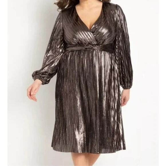 Eloquii Dresses & Skirts - ELOQUII Pleated Metallic Midi Dress NWT
